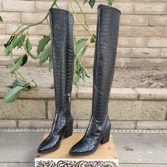 HTF Sassy Fierce Sexy Marc Fisher OTK Black Croc Embossed Boots - Picture 3 of 12